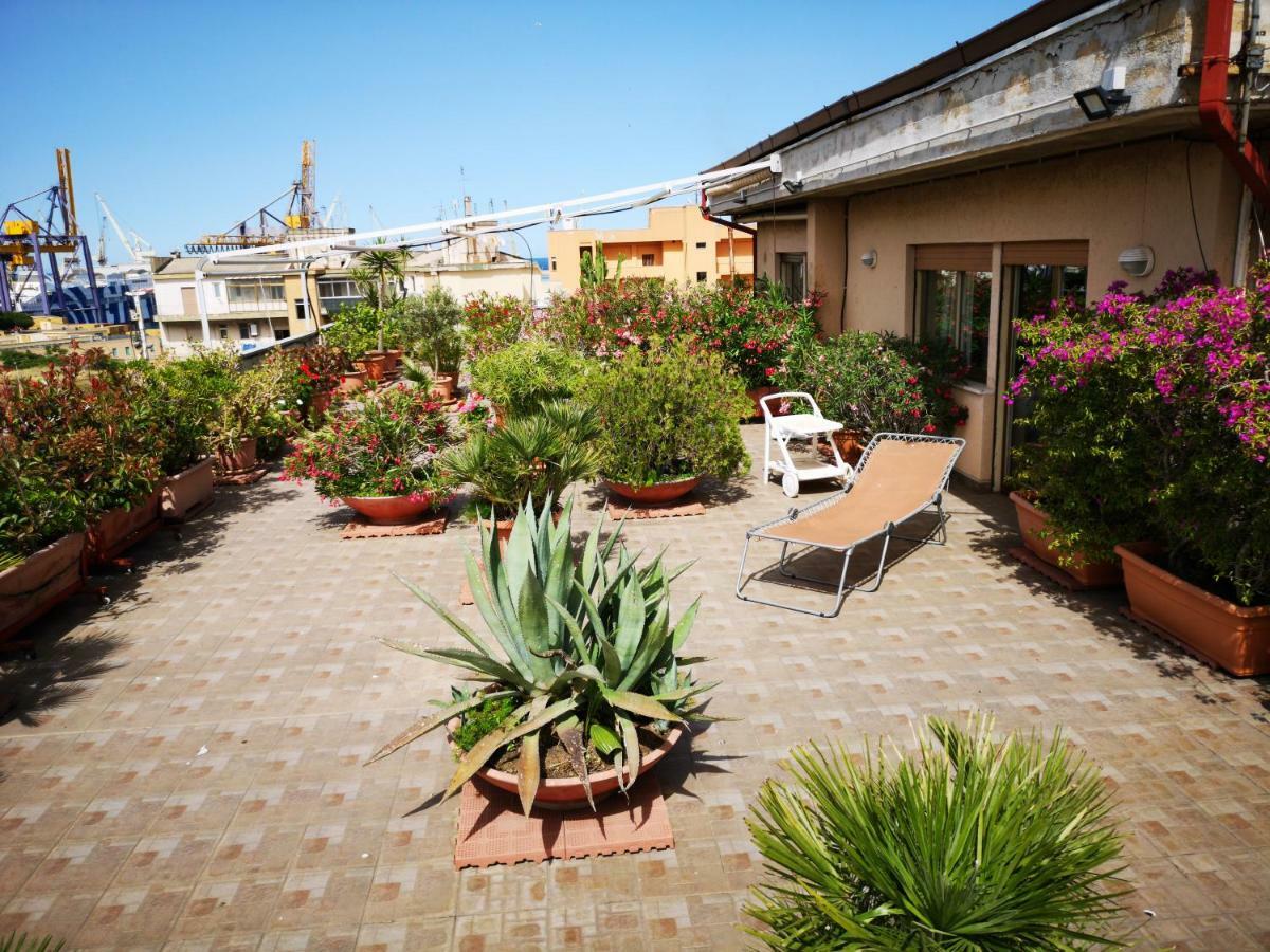 La Terrazza Di Jenny Apartment Palermo Luaran gambar
