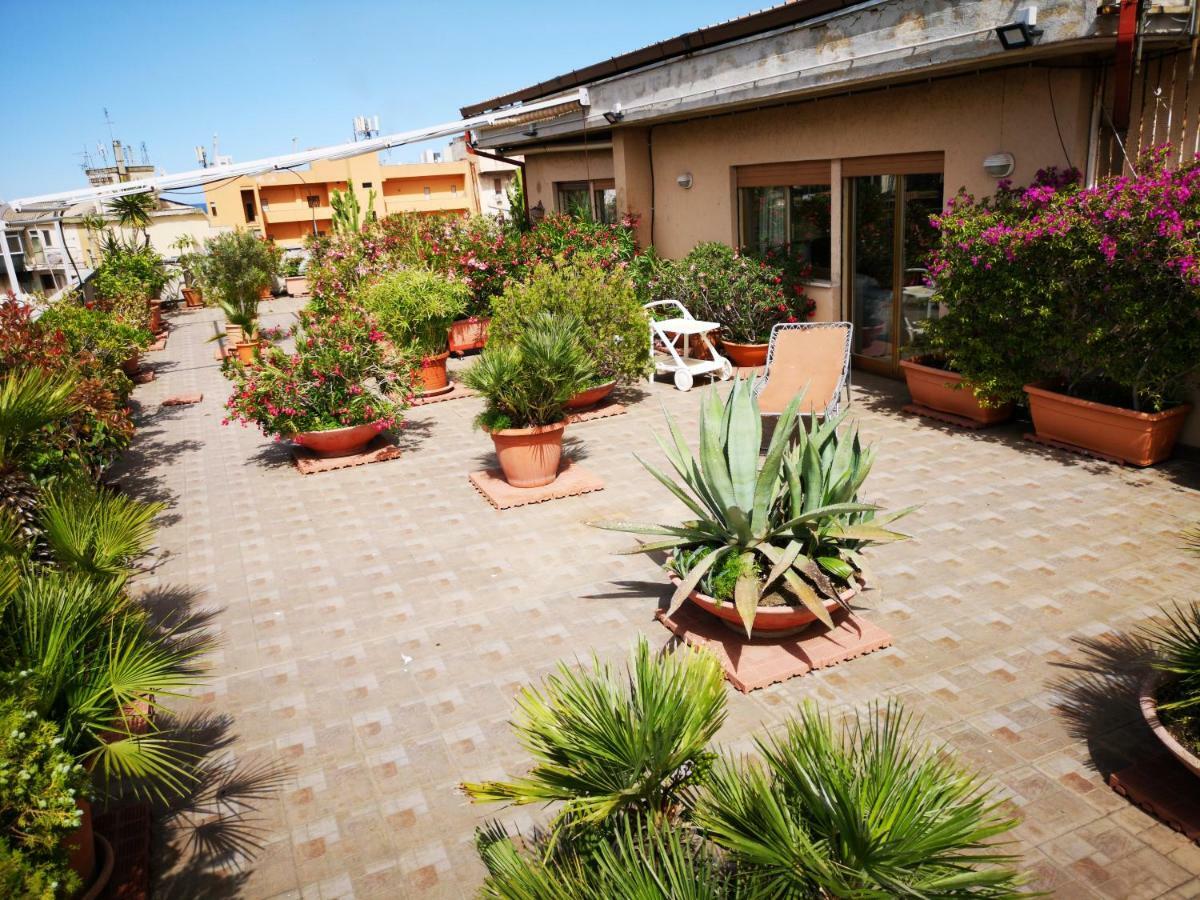 La Terrazza Di Jenny Apartment Palermo Luaran gambar